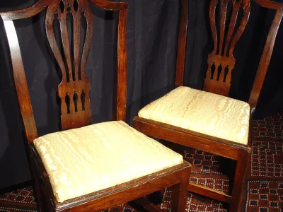 Pair of 18 th C english chairs