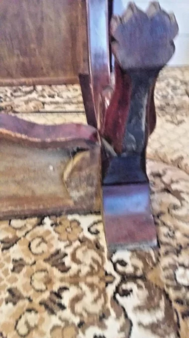 Petite console ouvrant par un tiroir en ceinture Empire en acajou 19ème