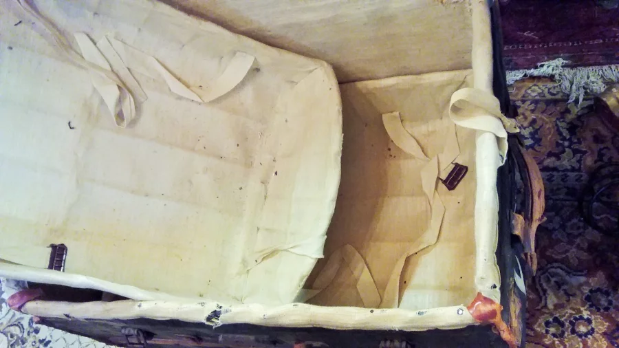 Malle de voyage en cuir vers 1900