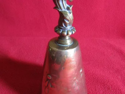 Cloche de table de chasse tête de loup en bronze 19ème