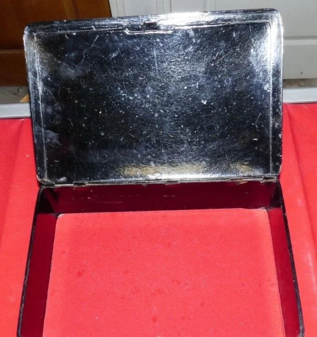 Grande boite asiatique en papier mâché fin XIXème