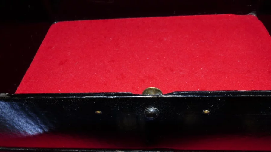 Grande boite asiatique en papier mâché fin XIXème