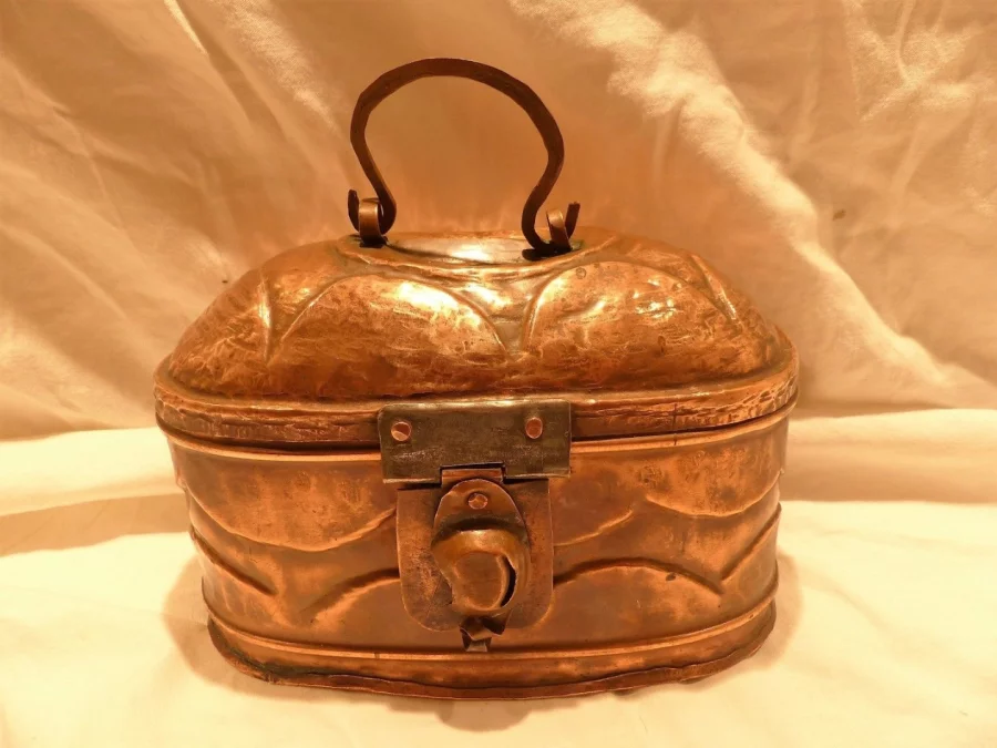 Ancien panier ou vivier réserve a poisson pêche vintage en cuivre milieu 20ème