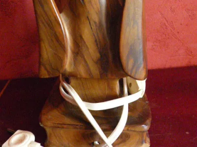 pied de lampe en bois art déco