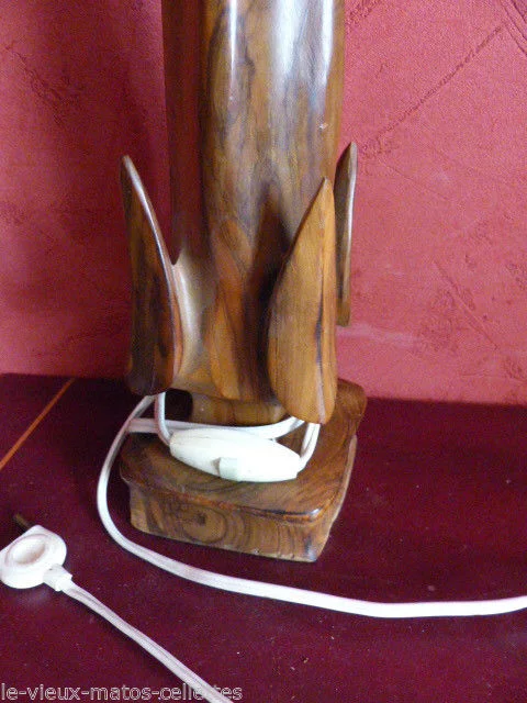 pied de lampe en bois art déco
