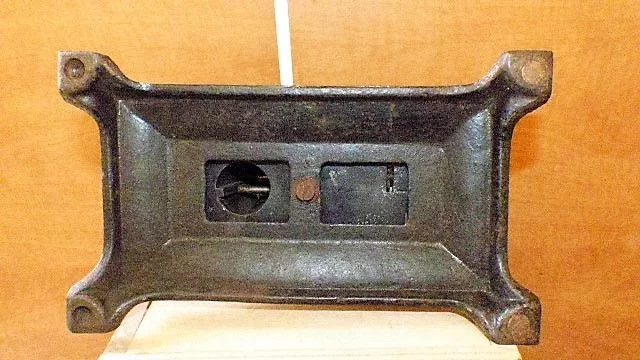 Machine a coudre "BABY" a Paris en fonte d'enfant début XXème