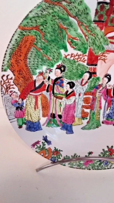 Assiette en porcelaine Chinoise Macau fin 19ème