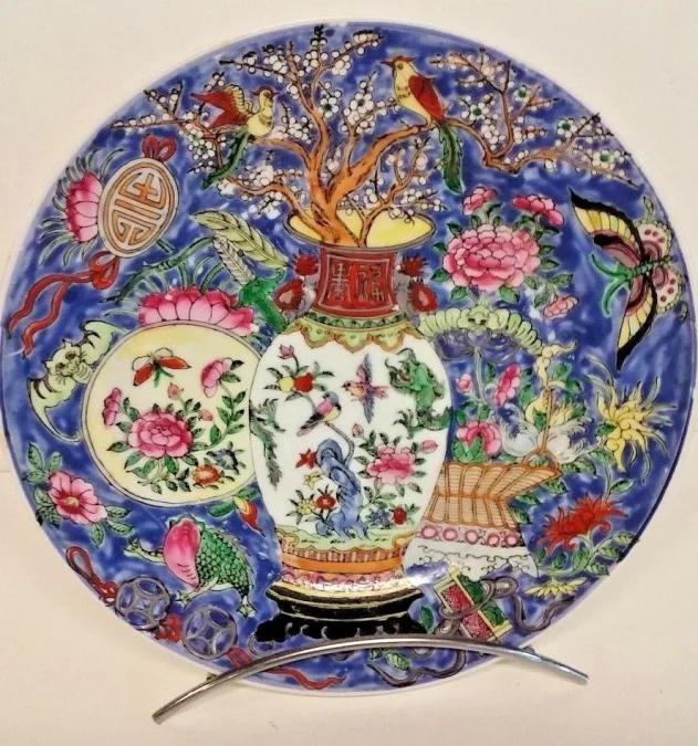 Assiette en porcelaine Chinoise Macau 19ème