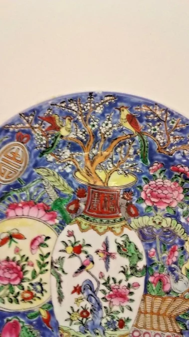 Assiette en porcelaine Chinoise Macau 19ème