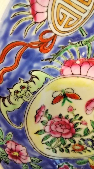 Assiette en porcelaine Chinoise Macau 19ème