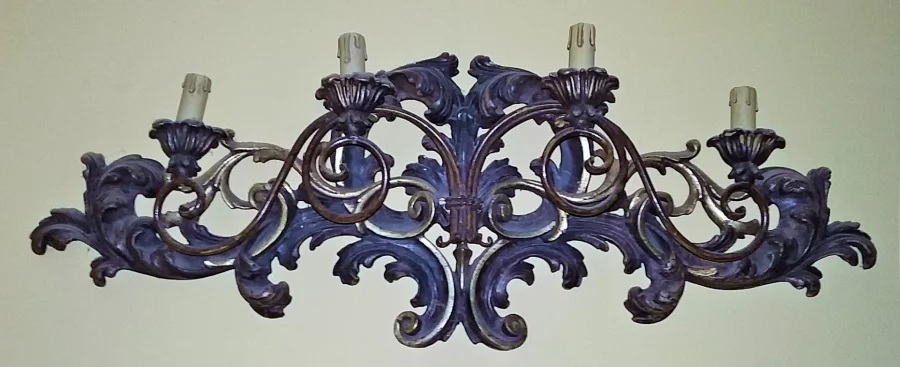 Applique fronton a 4 feux style louis  XV en résine imitation bois