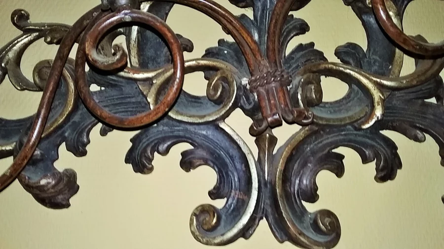 Applique fronton a 4 feux style louis  XV en résine imitation bois