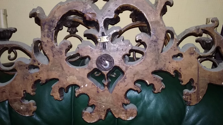 Applique fronton a 4 feux style louis  XV en résine imitation bois