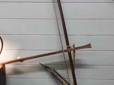 INDONESISCHER KREUZBOGEN