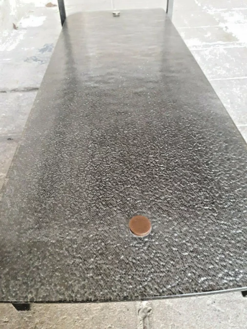 COUCHTISCH von Jacques Hitier