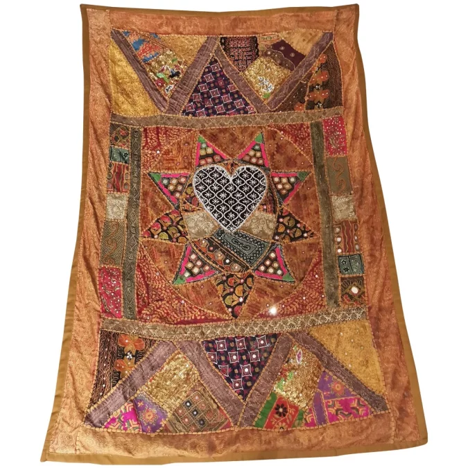 tapisserie Brodées orientale avec un cœur au centre Fin du XIXème siècle