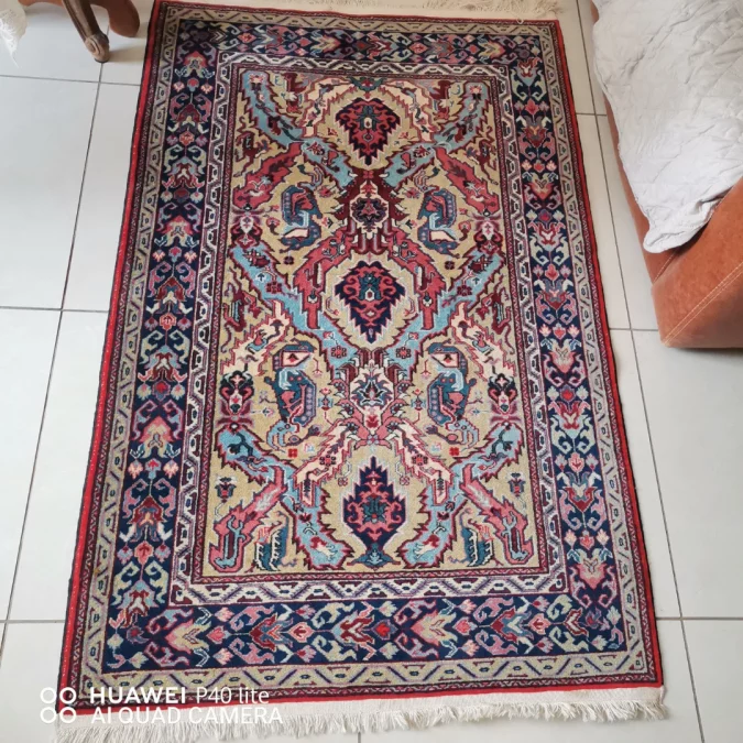 PAKISTANISCHER TEPPICH