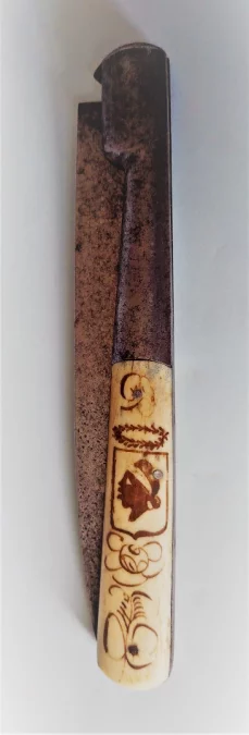 NAVAJA PLUMA VENDETTA CORSEA