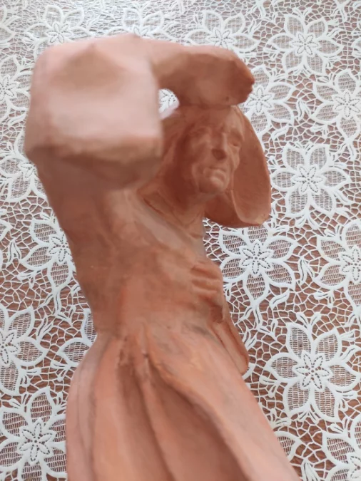 СТАТУЭТКА БРЕТОНЦА Ивона РОЯ