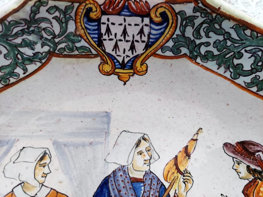 DISH подписал контракт с Маликорн Пуплар Беатрикс