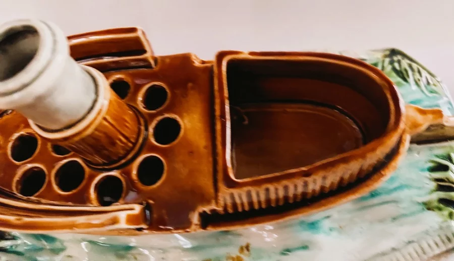 ЦЕНТРАЛЬНАЯ ЧАСТЬ СТОЛИКА 1900 Г.