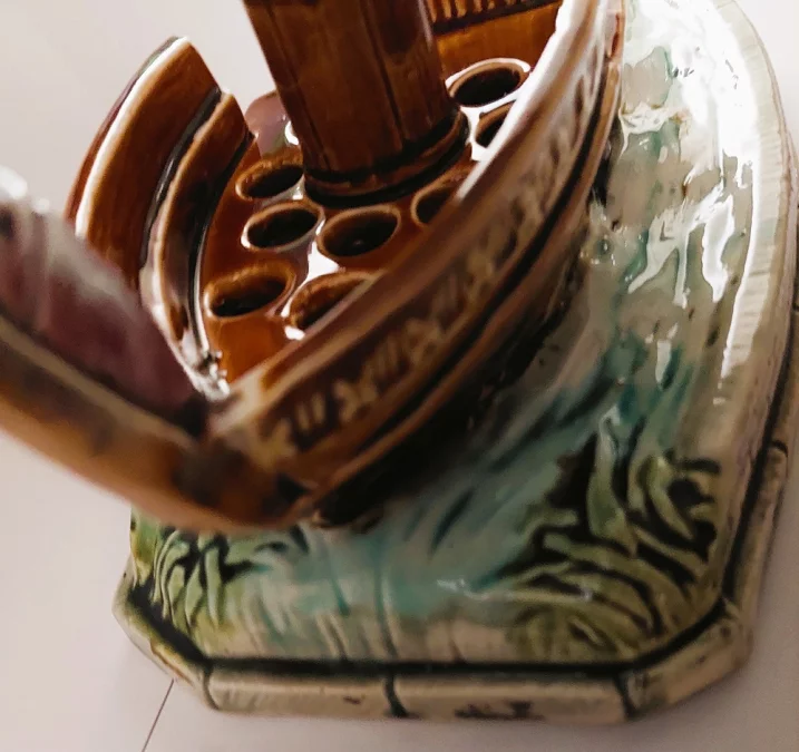 ЦЕНТРАЛЬНАЯ ЧАСТЬ СТОЛИКА 1900 Г.