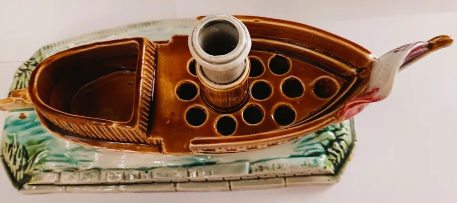 ЦЕНТРАЛЬНАЯ ЧАСТЬ СТОЛИКА 1900 Г.