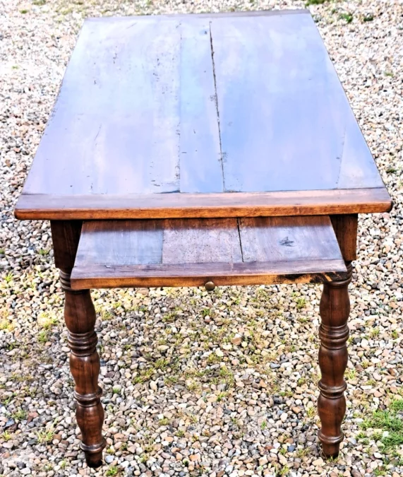 KÜCHENTISCH AUS DEM 19. JAHRHUNDERT