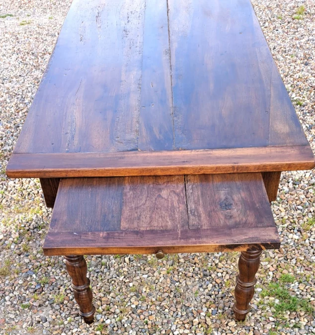 KÜCHENTISCH AUS DEM 19. JAHRHUNDERT