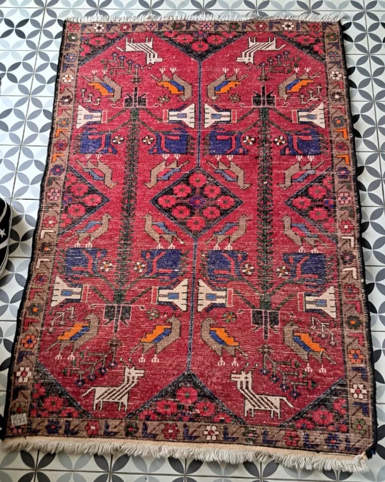 HANDGEMACHTER TEPPICH