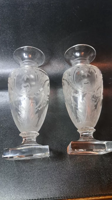水晶花瓶一对