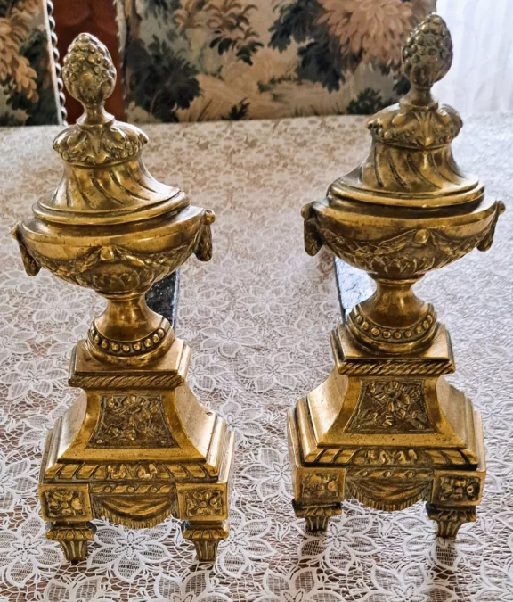 COPPIA DI CANI DA FUOCO IN STILE LUIGI XV