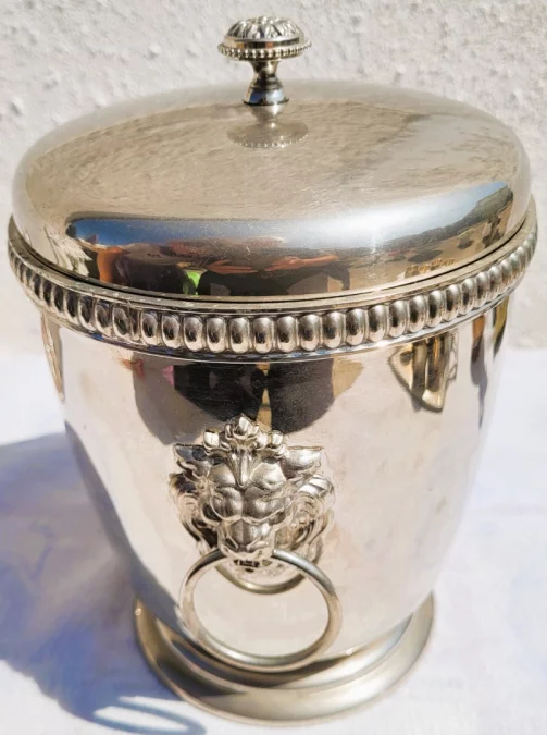 EISKÜHLER AUS SILBERPLATTE