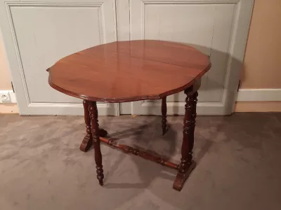 ドロップリーフテーブル