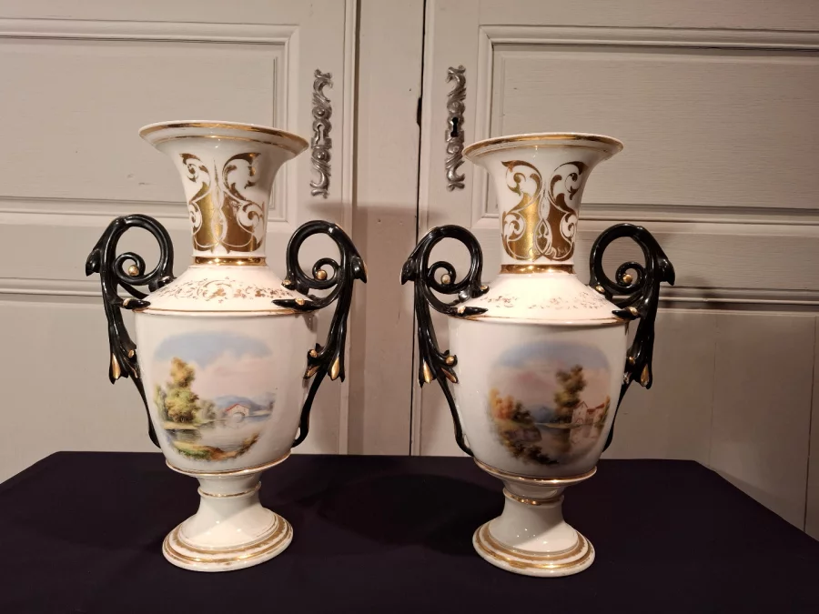 ナポレオン3世時代の花瓶2個