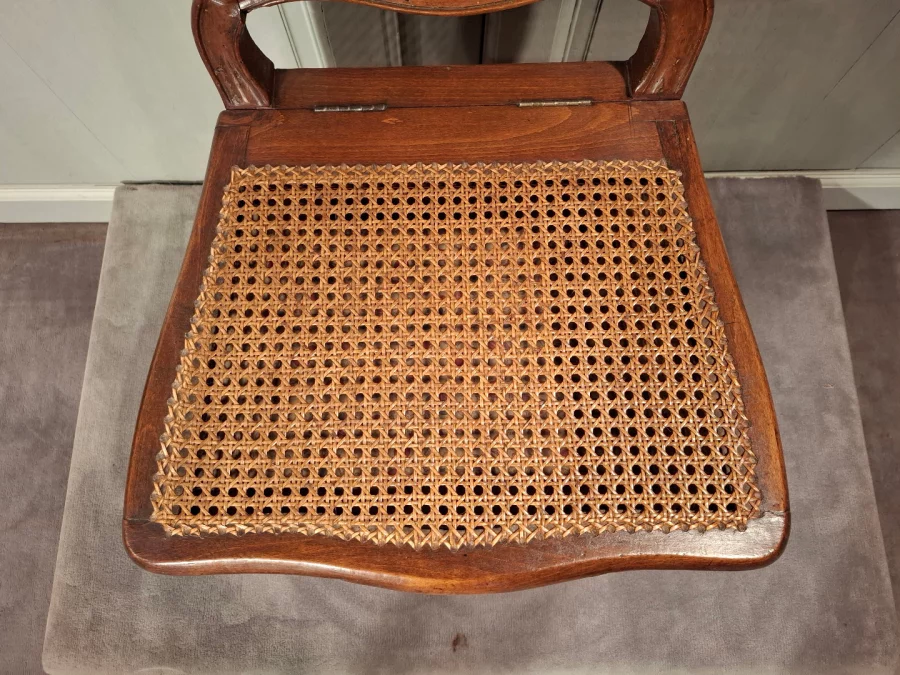 ルイ15世時代のコモードチェア