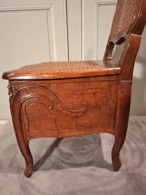 ルイ15世時代のコモードチェア