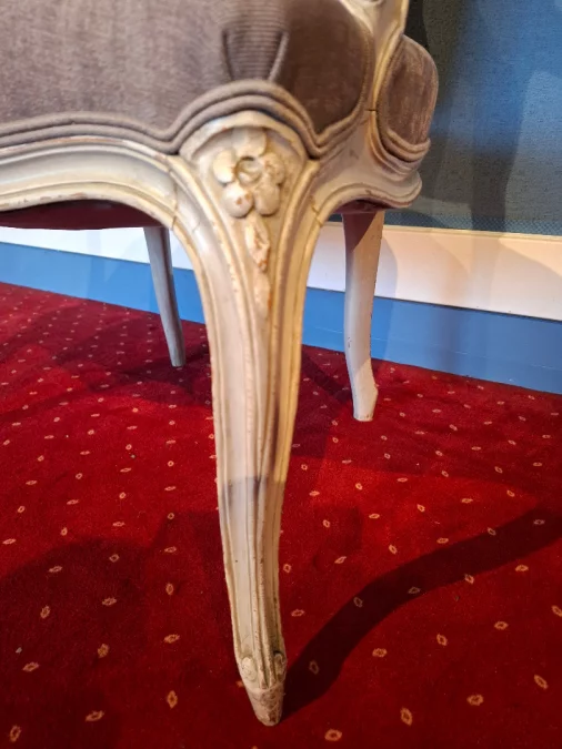 ルイ15世様式のアームチェア2脚