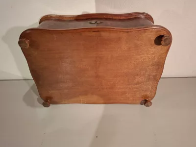 镶嵌细工的盒子