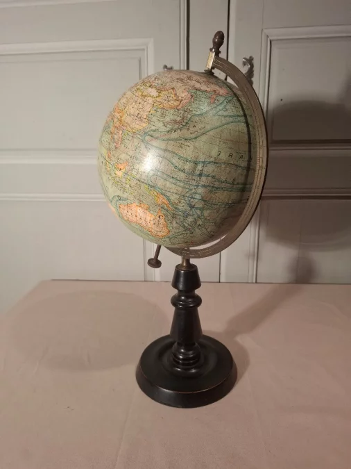 19世紀後半の地球儀