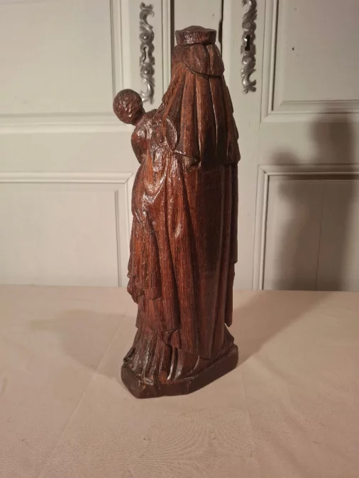 オーク材の聖母子像