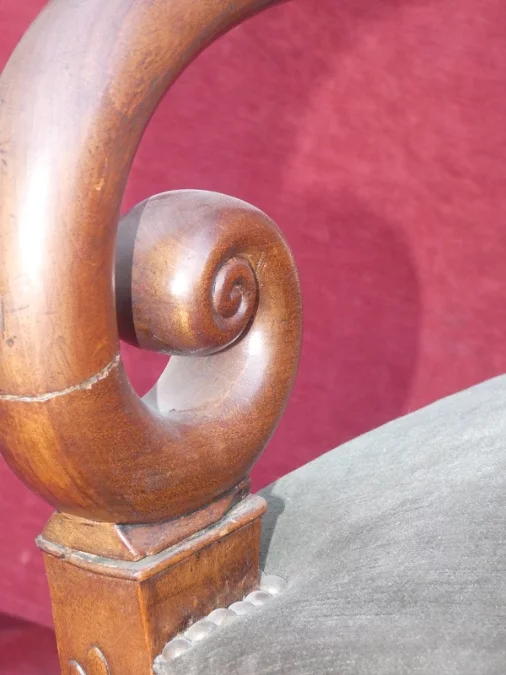 SILLÓN CHARLES X PERIOD