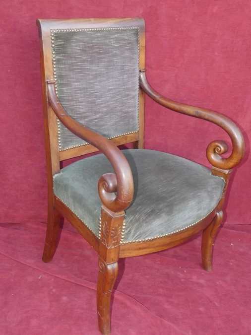 SILLÓN CHARLES X PERIOD