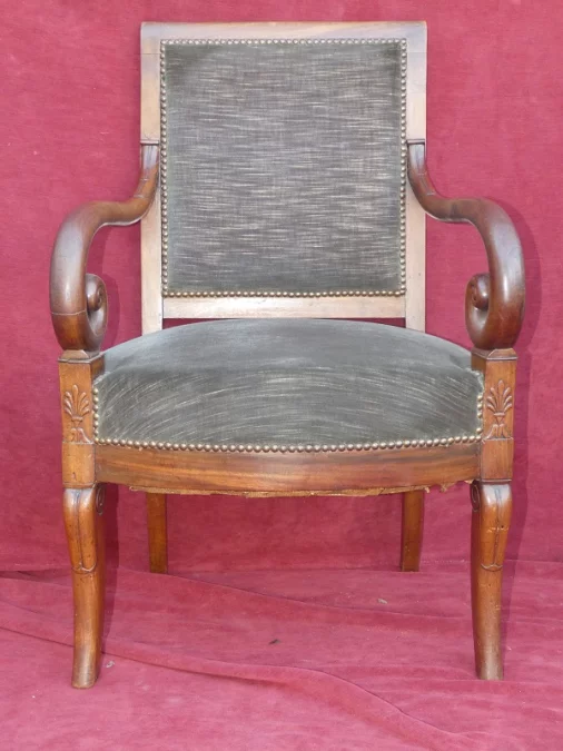 SILLÓN CHARLES X PERIOD