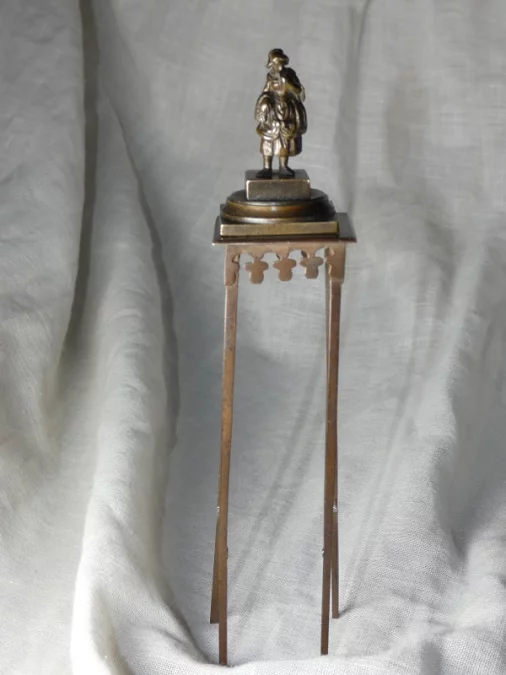 VIENESISCHE BRONZENFIGUR