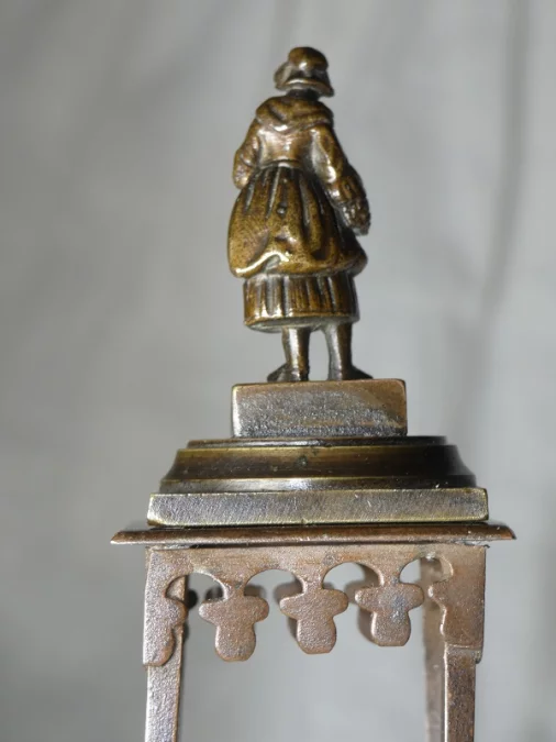 VIENESISCHE BRONZENFIGUR