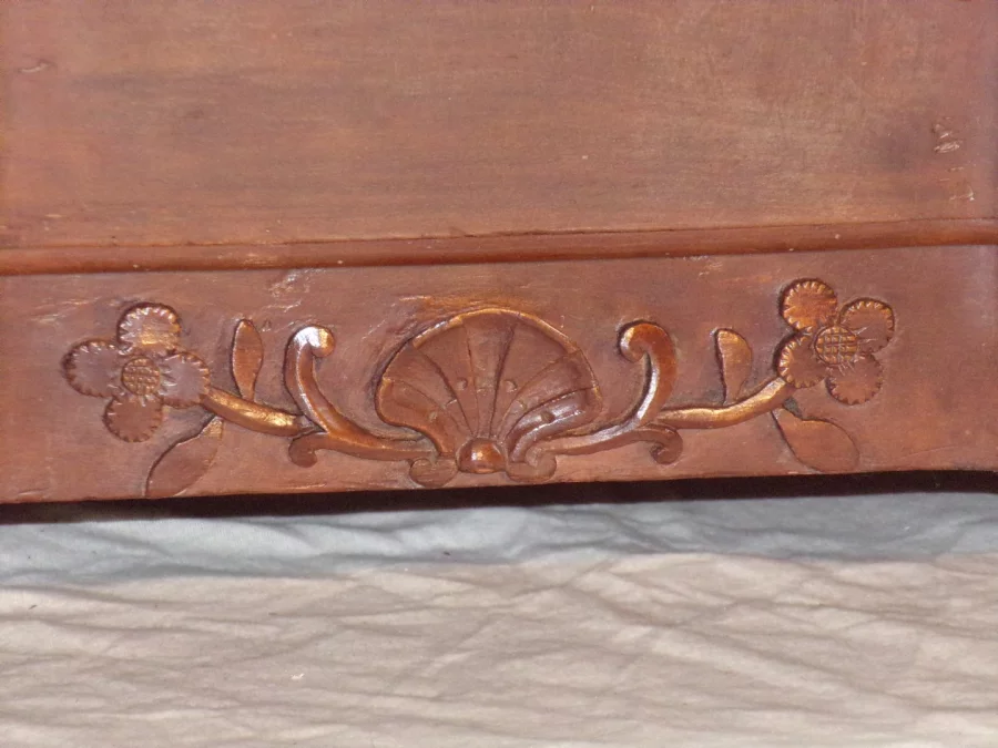 CÓMODA DEL SIGLO XVII