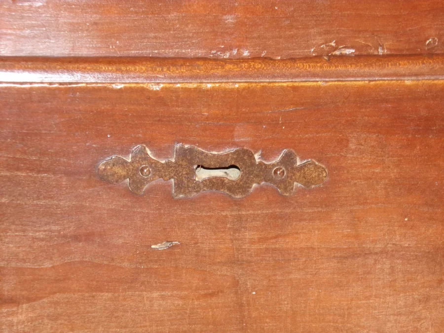 CÓMODA DEL SIGLO XVII