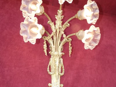 Grande applique murale ,bronze doré et ciselé à 5 lumières style louis XVI 19ème