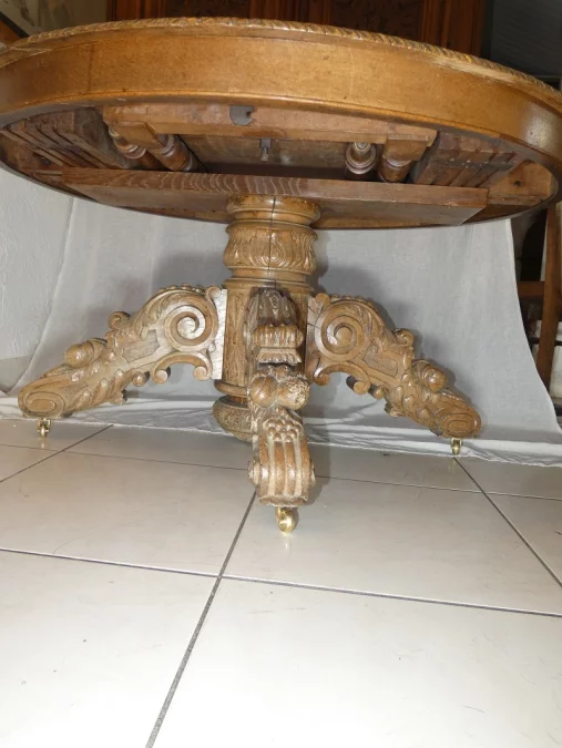 КРУГЛЫЙ РАЗДВИЖНОЙ СТОЛ